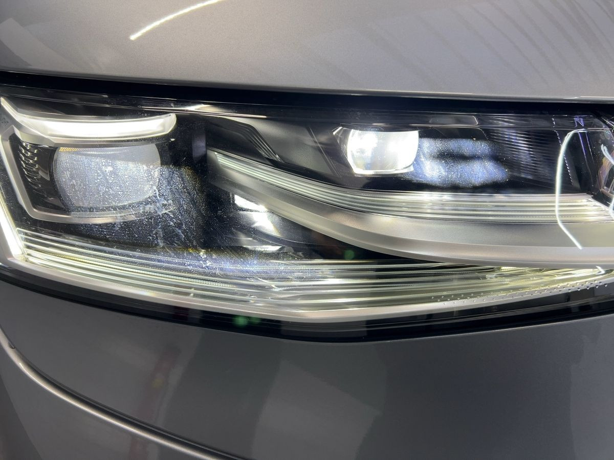 Multivan Style 2,0 TDI 110 kW DSG AHK*Navi*Pano