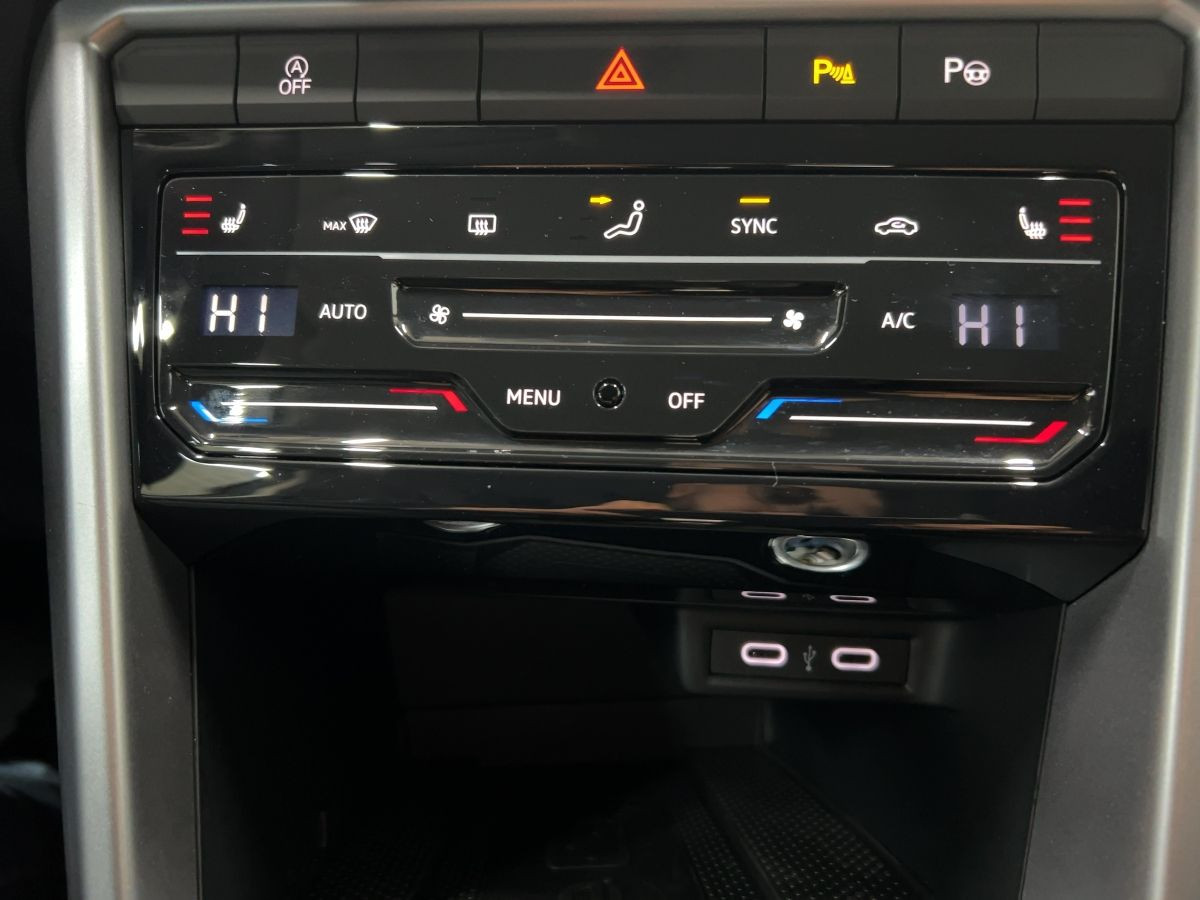 T-Roc 2.0 TDI DSG Life ab 3,99% AHK ACC Navi LED Kamera Keyless Climatronic