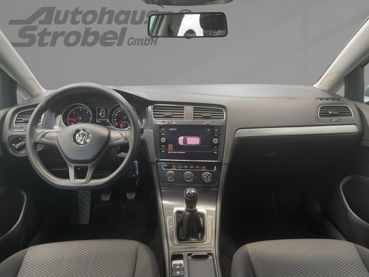 Golf VII Variant 1.6 TDI Trendline ab 3,99% Navi Tempo Einparkh. Bluet. Sitzh.