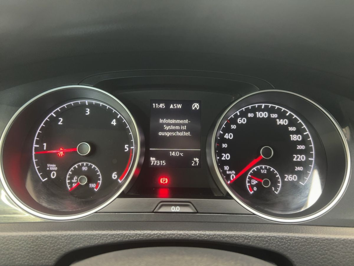 Golf VII Variant 1.6 TDI Trendline ab 3,99% Navi Tempo Einparkh. Bluet. Sitzh.