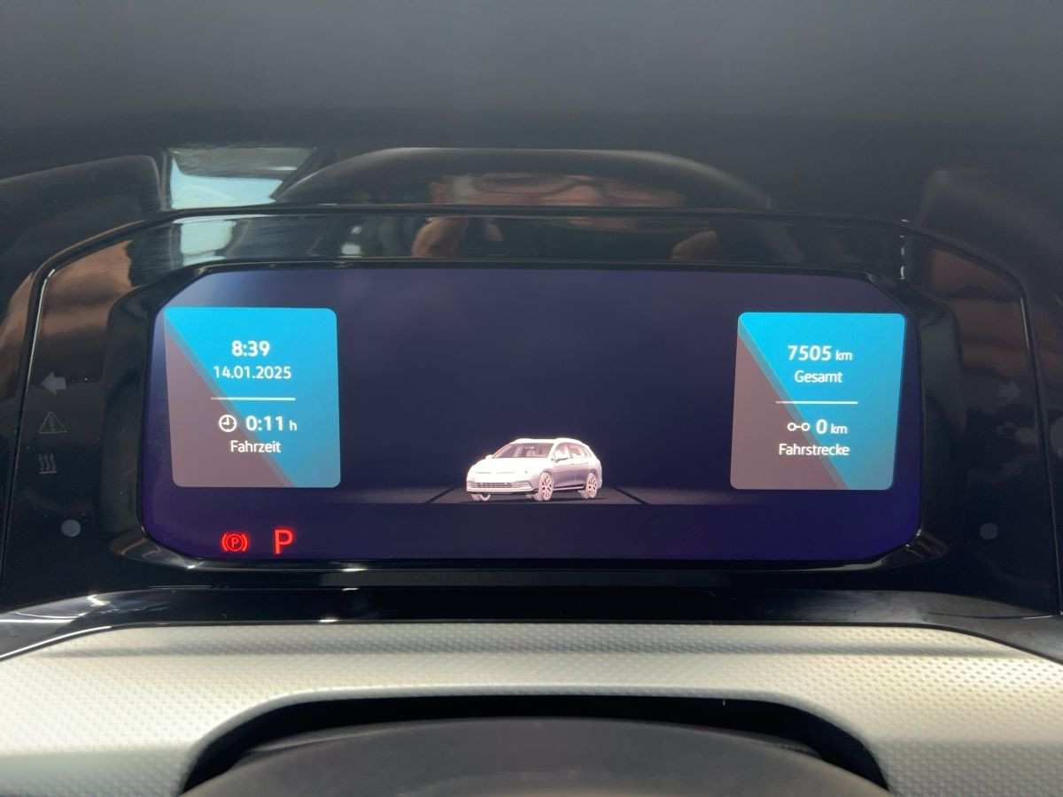 Golf VIII 1.5 TSI DSG 