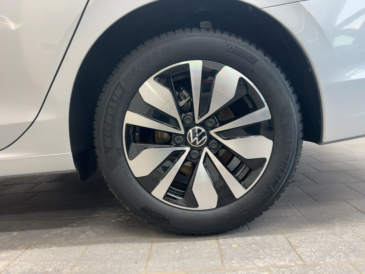 Golf VIII 1.5 TSI DSG 