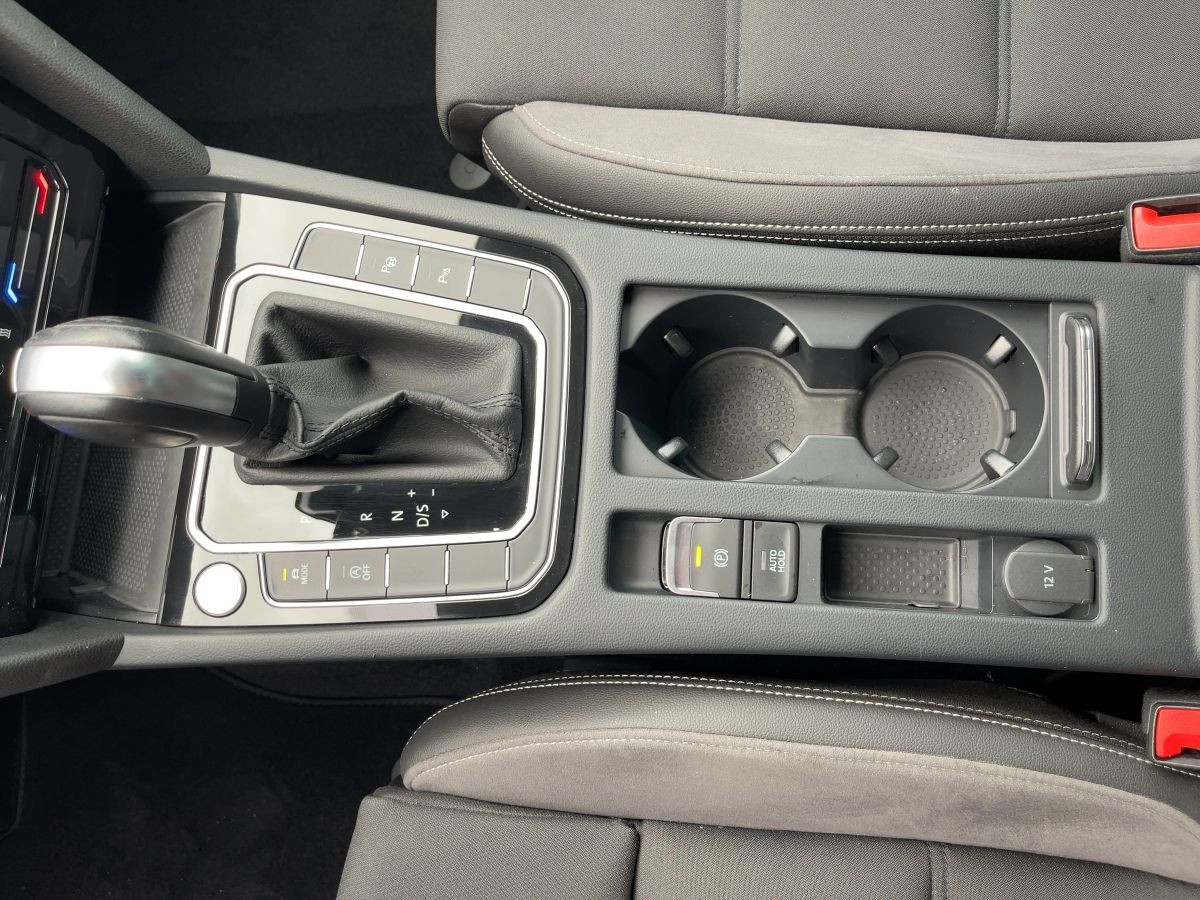 Passat Variant ALLTRACK 2.0 TDI DSG 4M AHK ACC Standh. LED-Matrix Navi ergo Kamera