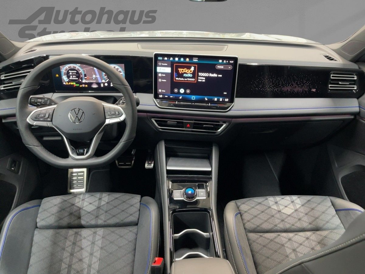 Tiguan R-Line 1,5  eTSI 110 kW DSG Pano*IQ.Light