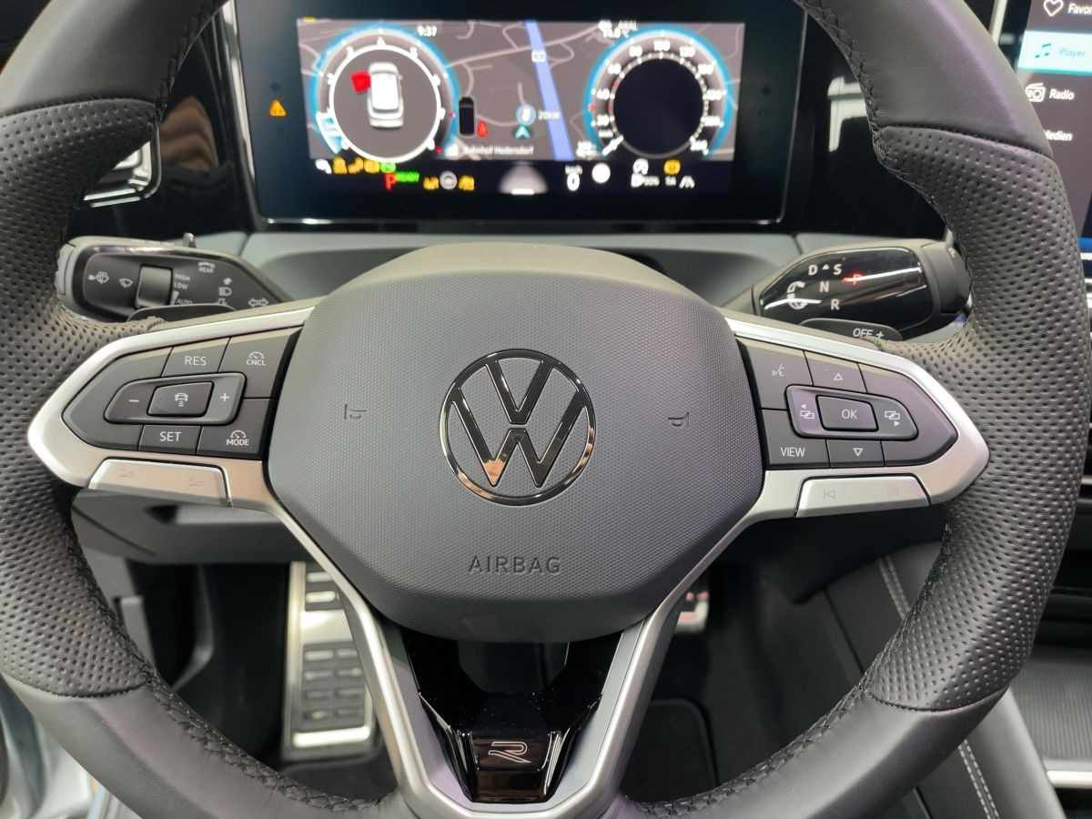 Tiguan R-Line 1,5  eTSI 110 kW DSG Pano*IQ.Light