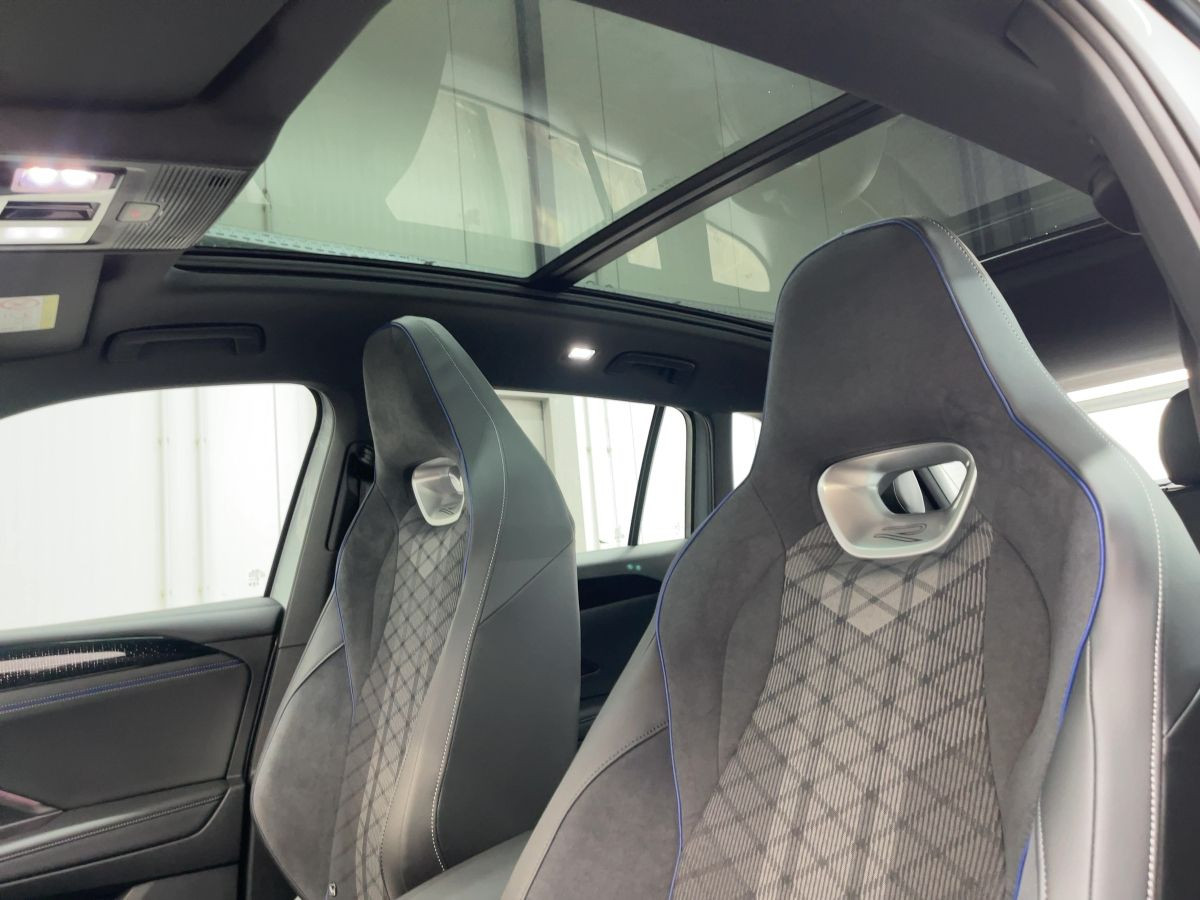 Tiguan R-Line 1,5  eTSI 110 kW DSG Pano*IQ.Light
