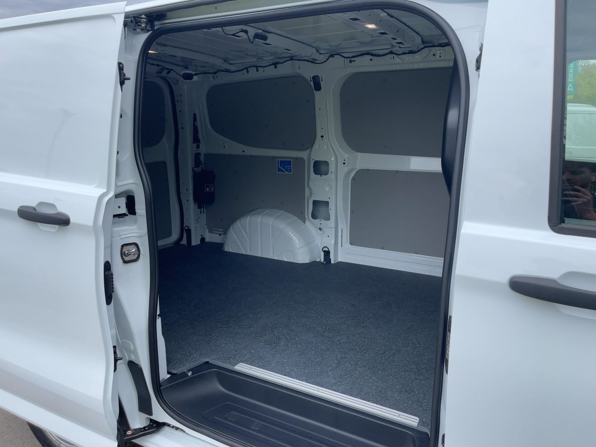 Transporter Kasten 2,0 l TDI 110 kW KR AHK*GJR