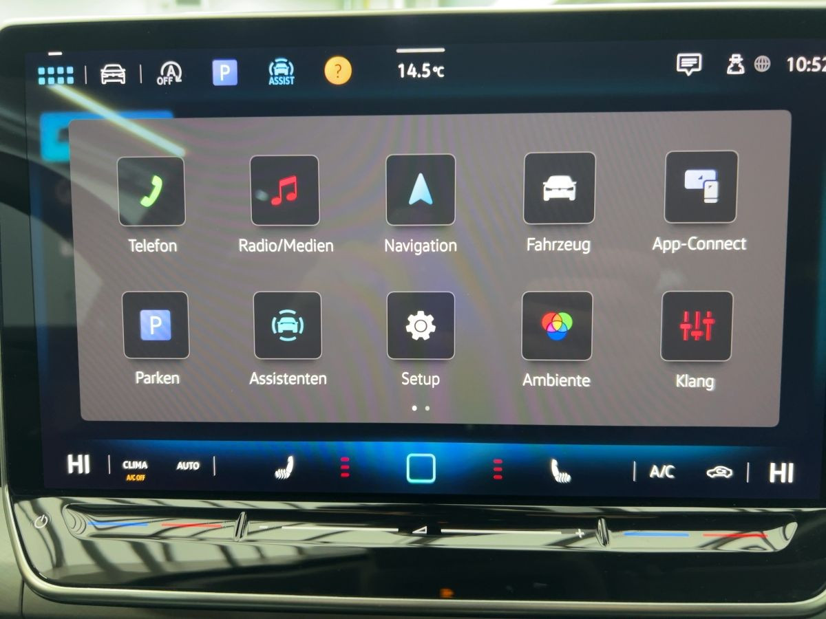 Golf VIII Variant 1.5 TSI Life ab 3,99% ACC LED Area View Einparkh. Keyless Sitzh.