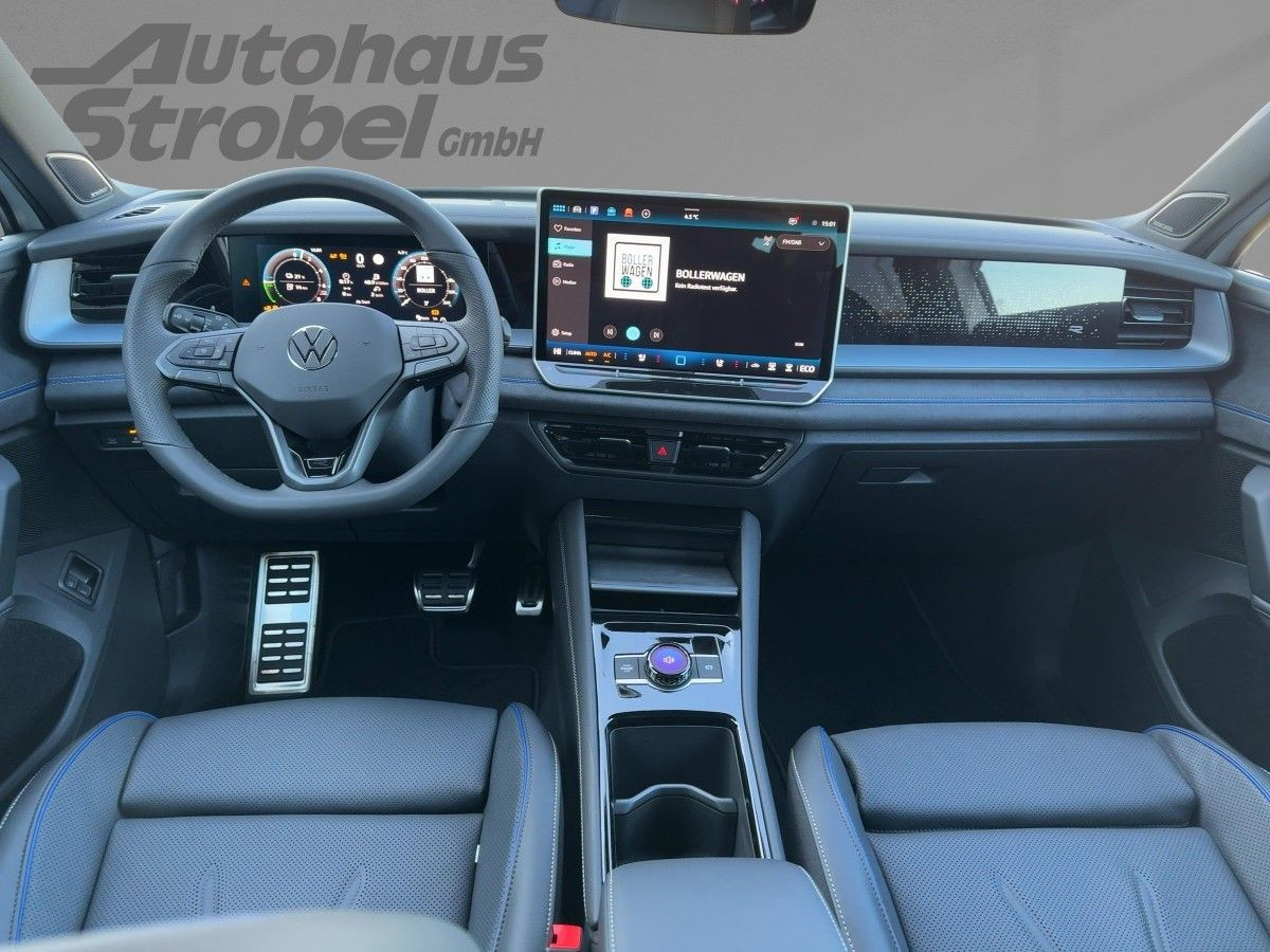 Tayron R-Line eHybrid  AHK*IQ.Light*Navi*Pano*WR