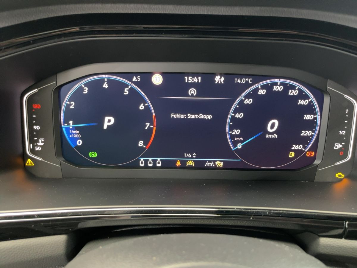 T-Roc R-Line 1.5 TSI DSG AHK*Kamera*LED*Navi*WR
