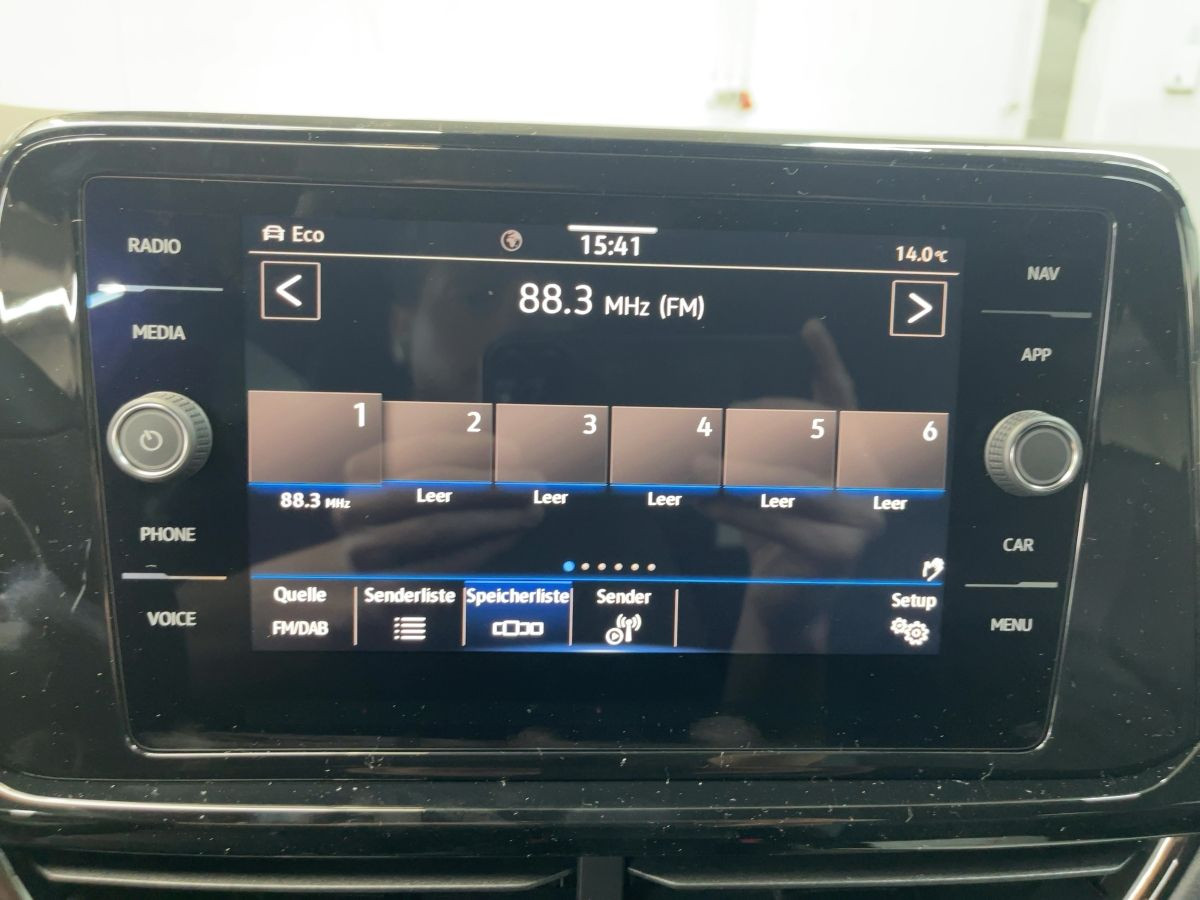 T-Roc R-Line 1.5 TSI DSG AHK*Kamera*LED*Navi*WR