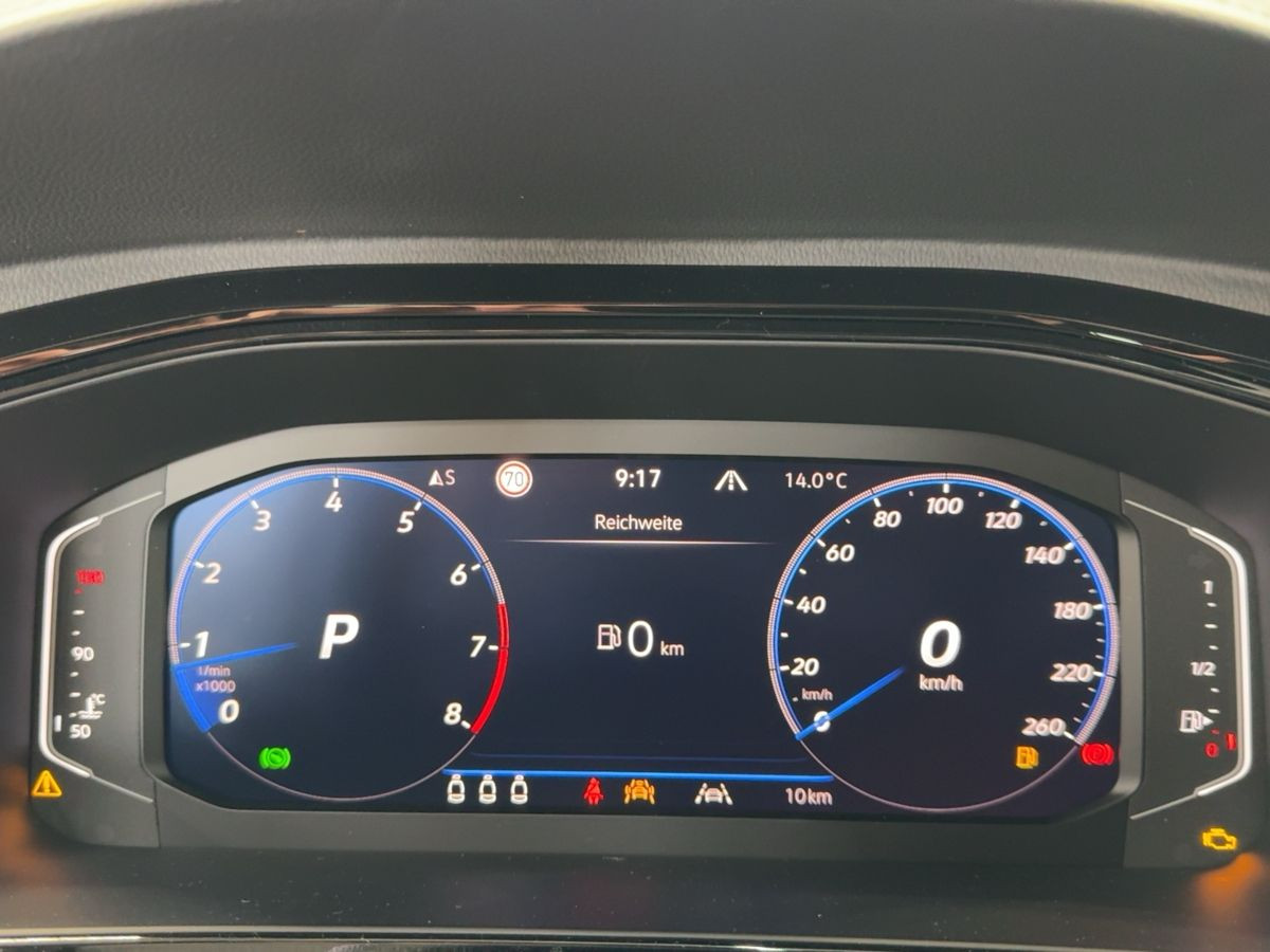 T-Roc R-Line 1.5 TSI DSG AHK*Kamera*LED*Navi*WR