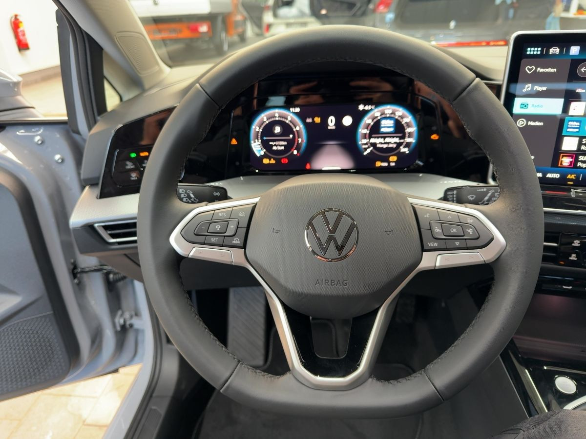 Golf Style 1,5 l TSI 110kW *LED*Navi*Kamera*WR