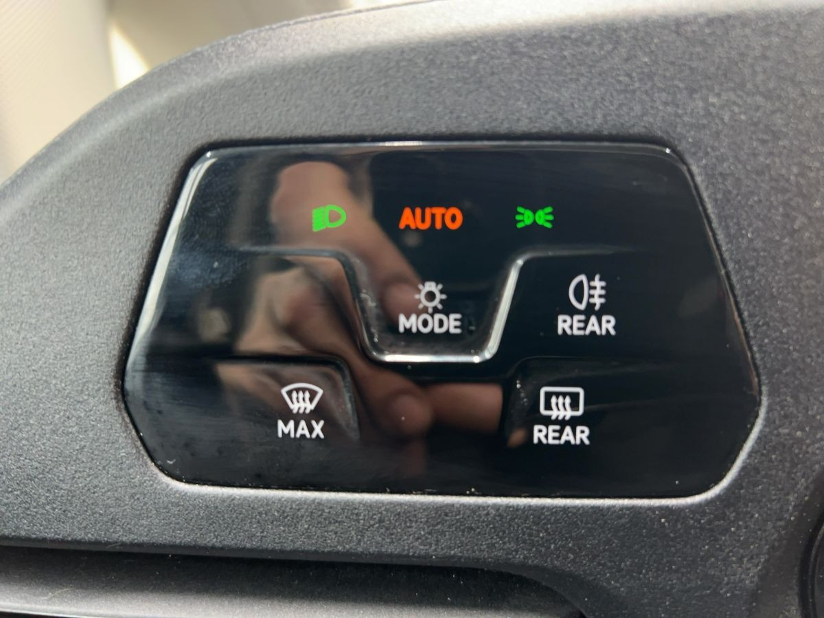 Caddy 1.5 TSI AHK Heckflügeltüren ClimatronicTempo Bluet. Sitzh.