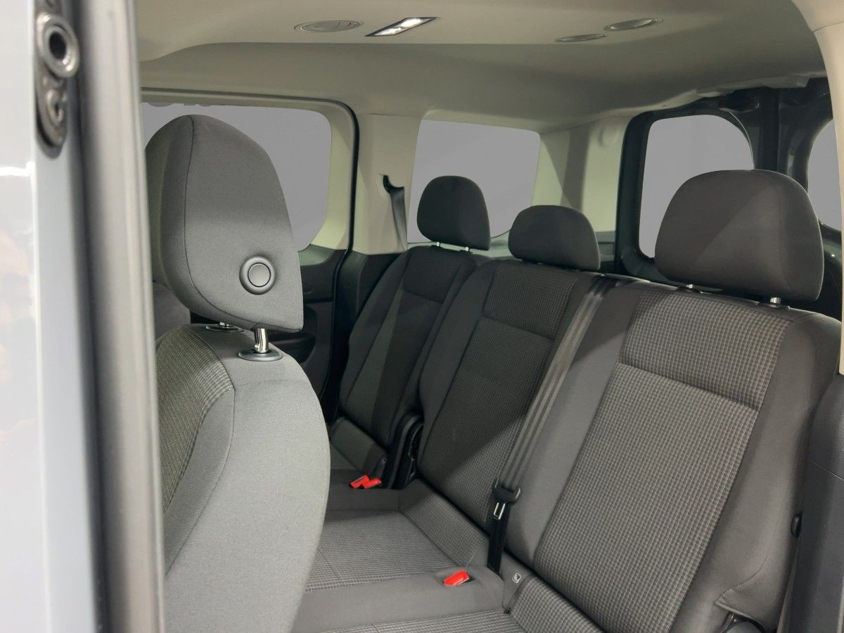 Caddy 1.5 TSI AHK Heckflügeltüren ClimatronicTempo Bluet. Sitzh.