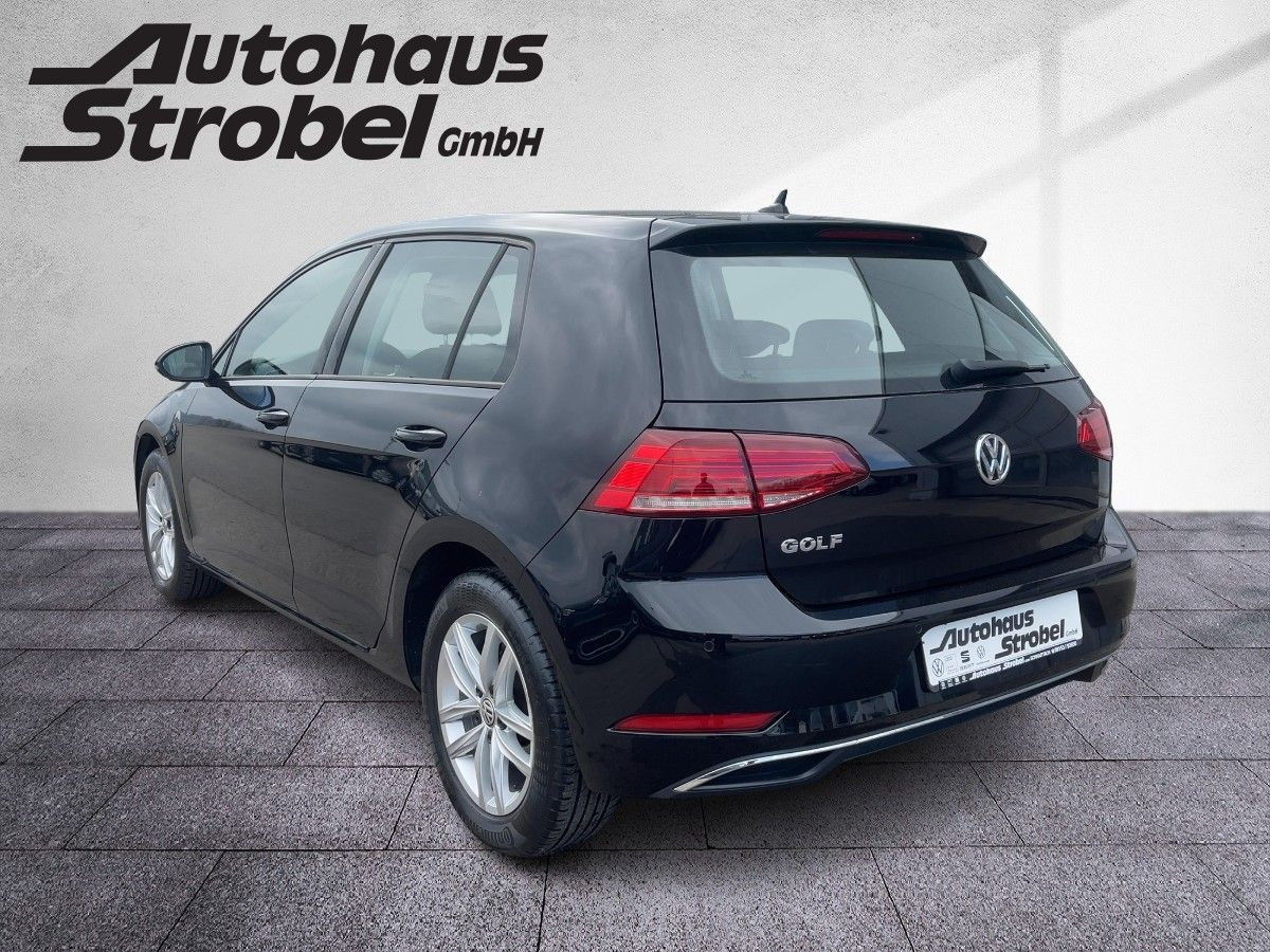 Golf VII 1.6 TDI DSG Comfortline ACC LED Navi Sitzhzg Front-Ass Bluet. Parkpilot