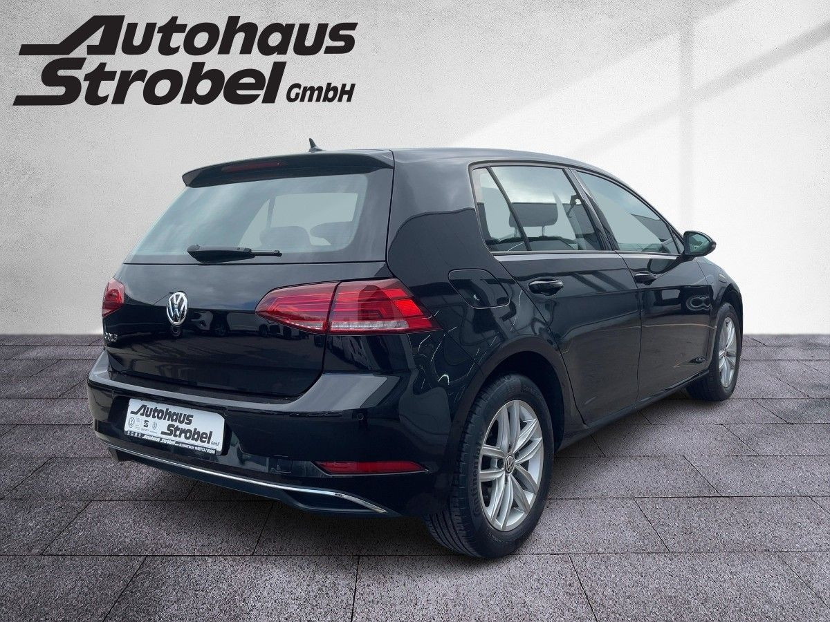 Golf VII 1.6 TDI DSG Comfortline ACC LED Navi Sitzhzg Front-Ass Bluet. Parkpilot