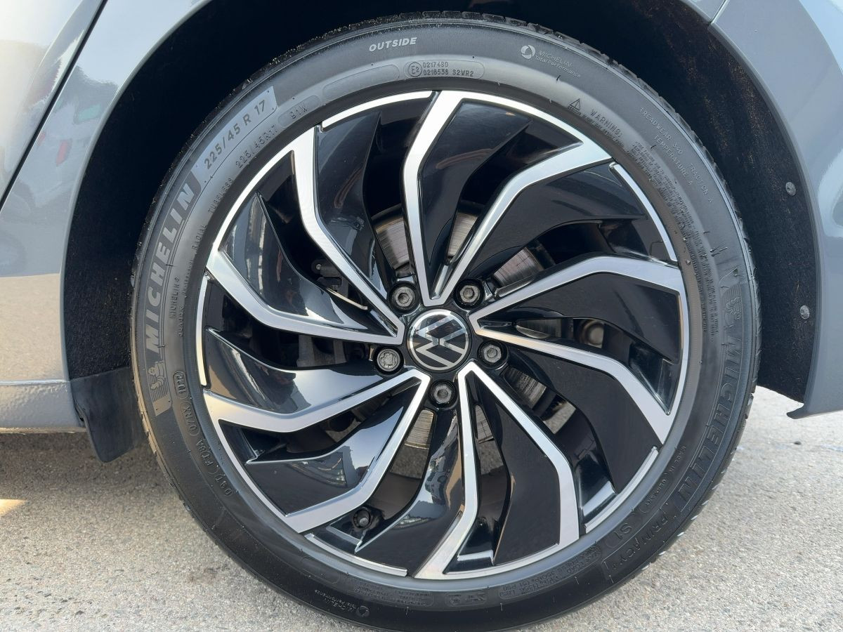 Golf VIII 2.0 TDI DSG 