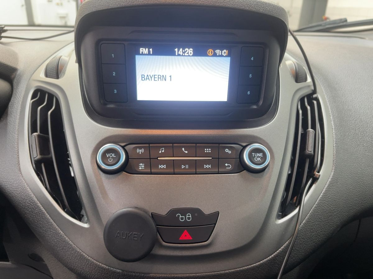 Transit 1.0 Ecoboost Courier AHK Kamera Klima elektr. FH ESP ZV