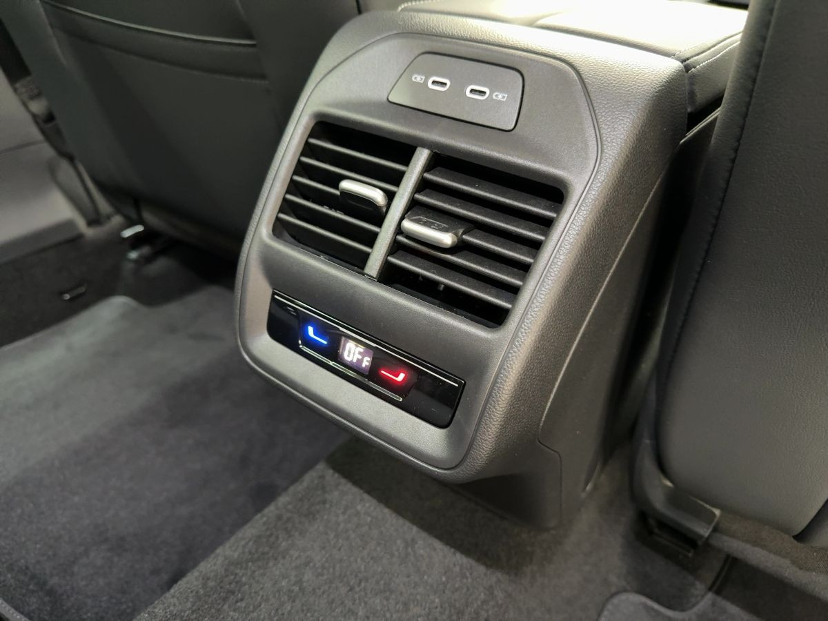 Passat Business 2.0TDI 110 kW 7-Gang DSG ACC LED