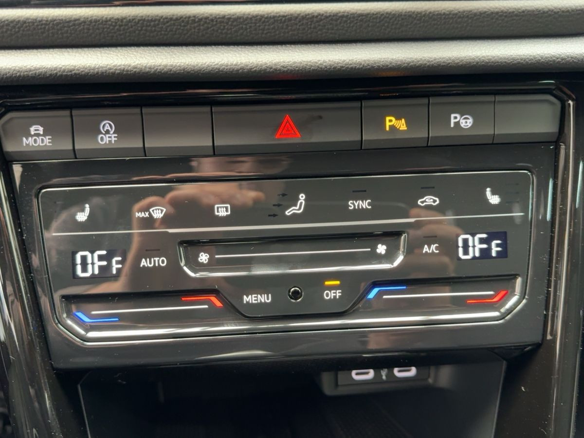 T-Roc Style 1.5 l TSI 110 kW AHK*Kamera*Navi*WR