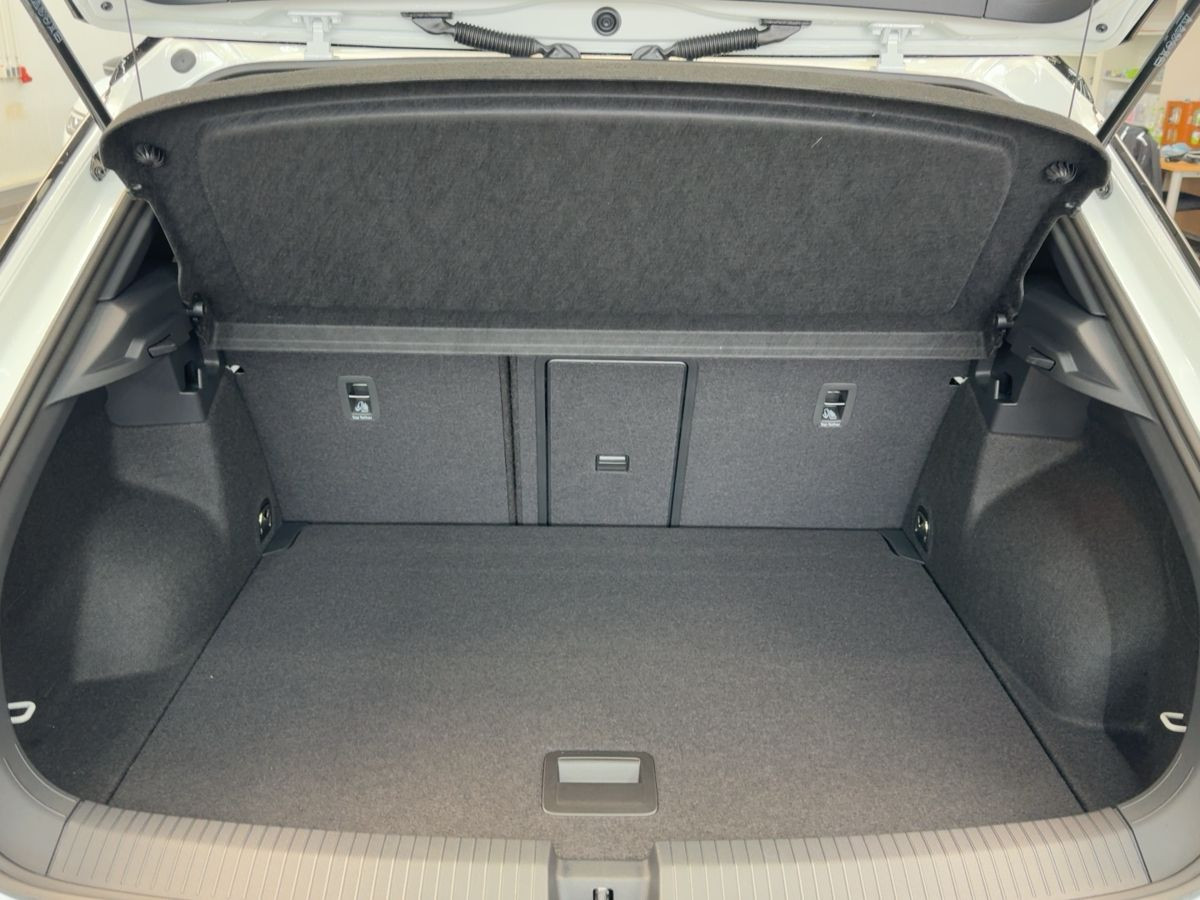 T-Roc Style 1.5 l TSI 110 kW AHK*Kamera*Navi*WR
