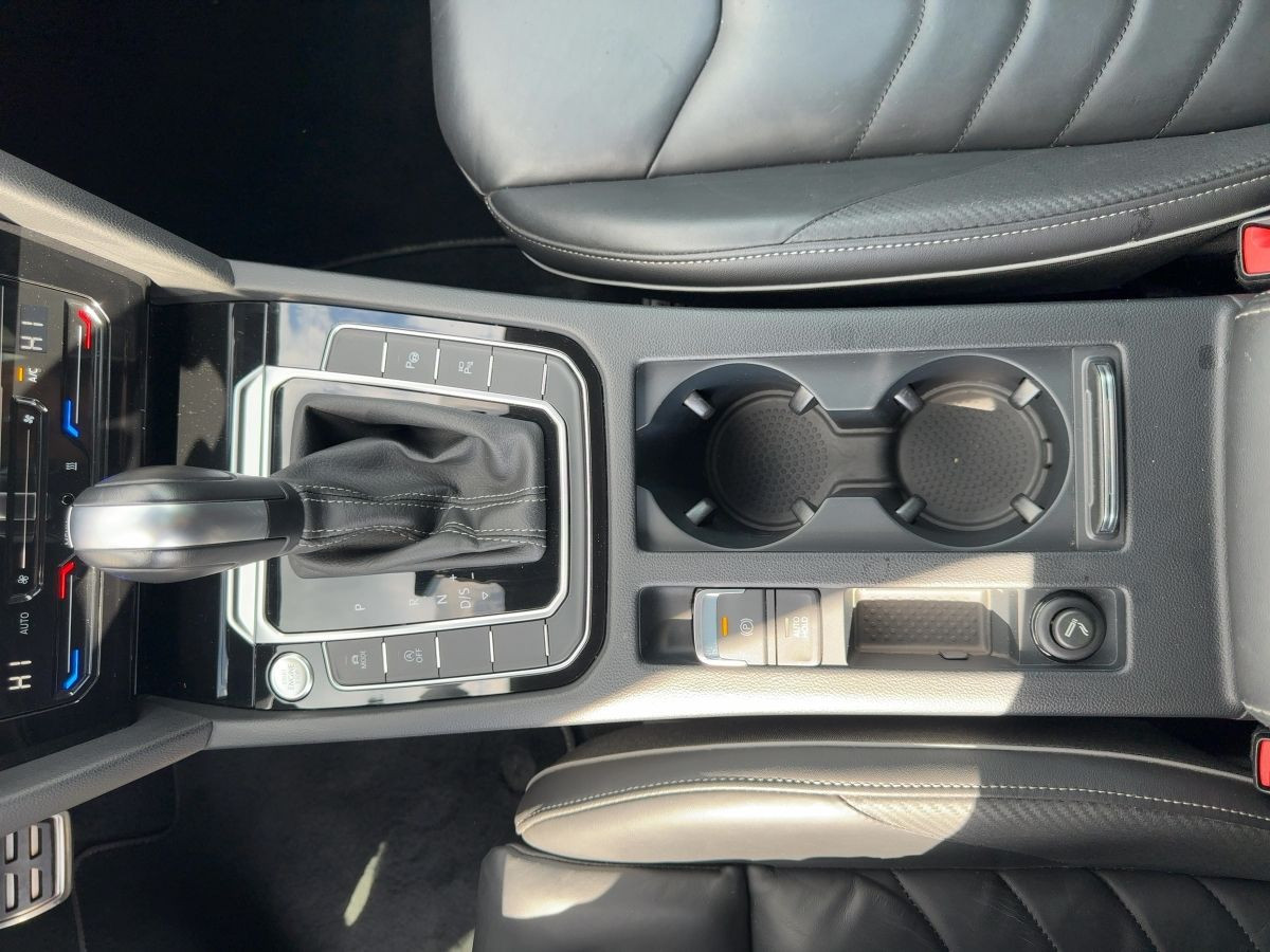 Arteon 2.0 TDI DSG 4M R-Line Standh. DCC ACC AHK LED Leder Head-Up Pano Kamera