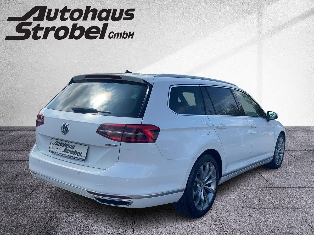Passat Variant 2.0 TDI DSG 4M Highline ACC DCC LED Navi Standh. Pano Kamera Keyless