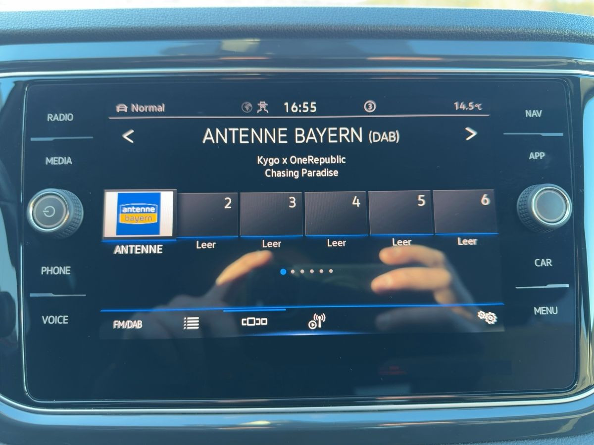 T-Roc 1.5 TSI DSG Sport R-Line LED Navi Kamera Digital Cockpit Pro