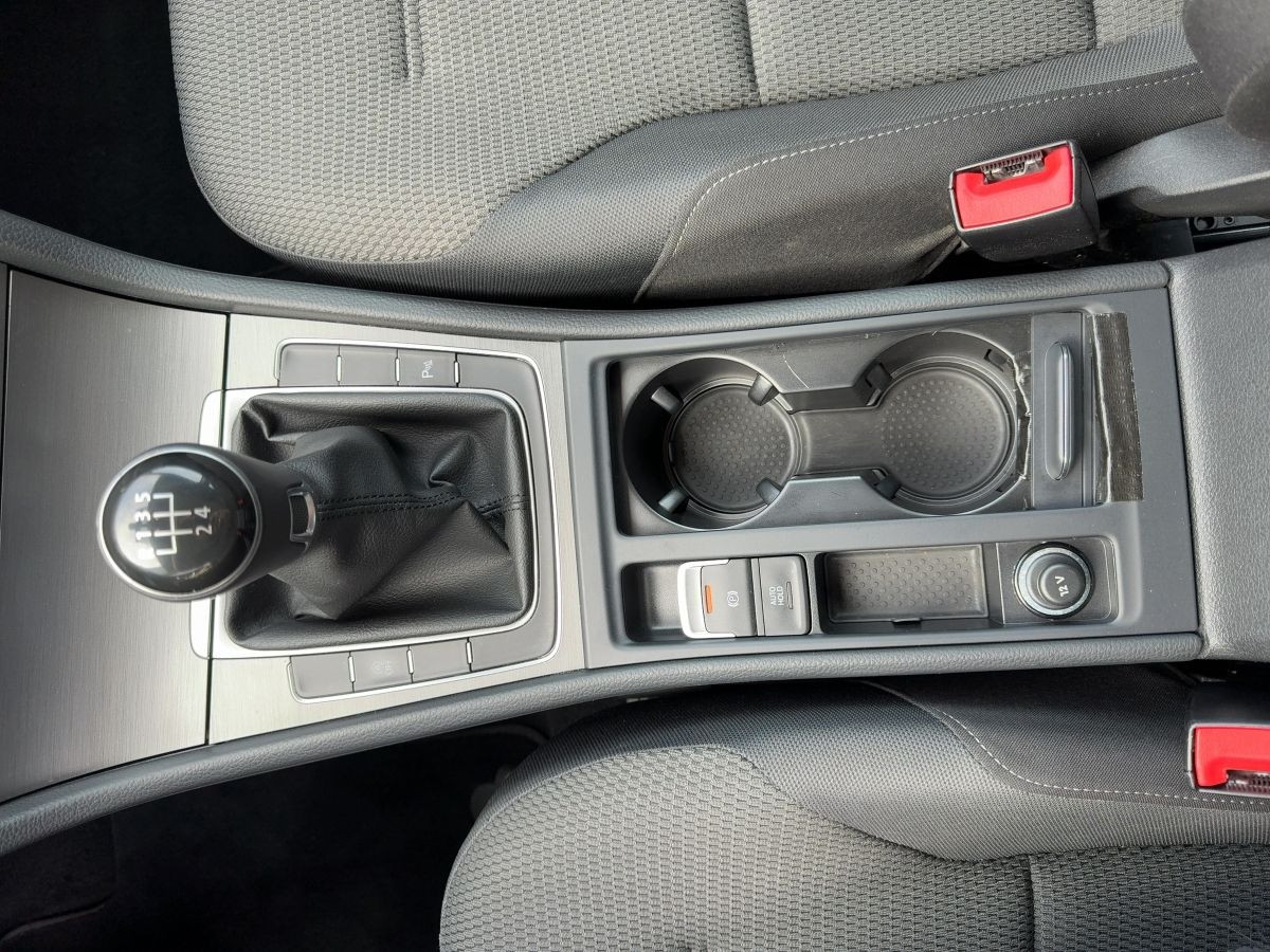 Golf VII 1.2 TSI Comfortline Parkp. Climatronic elektr. Spiegel + FH