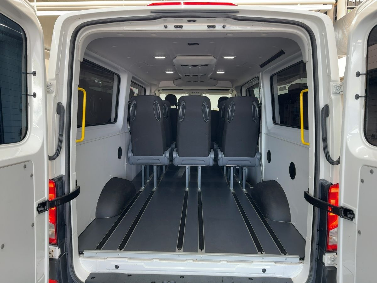 Crafter 2.0 TDI 4M 9-Sitze LED Standh. Climatronic Bluet.