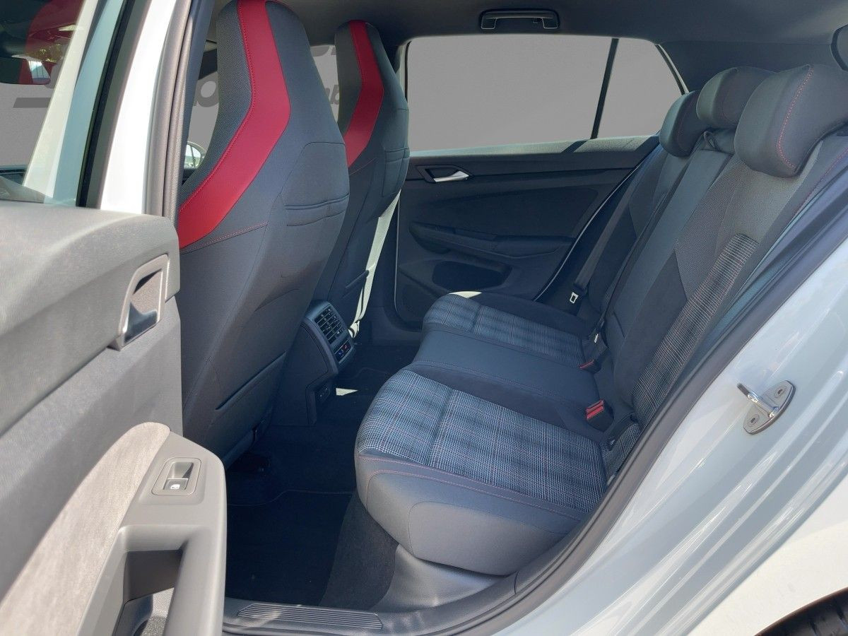 Golf VIII GTI 2.0 TSI LED Plus Einparkh. DAB+ Lane Ass. Keyless Bluet.