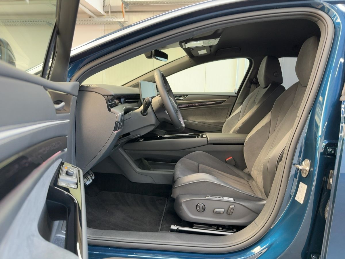 ID.7 Tourer Pro S 210kW ab 1,49% ACC DCC HUD AHK IQ.LIGHT Memory Climatronic Area View