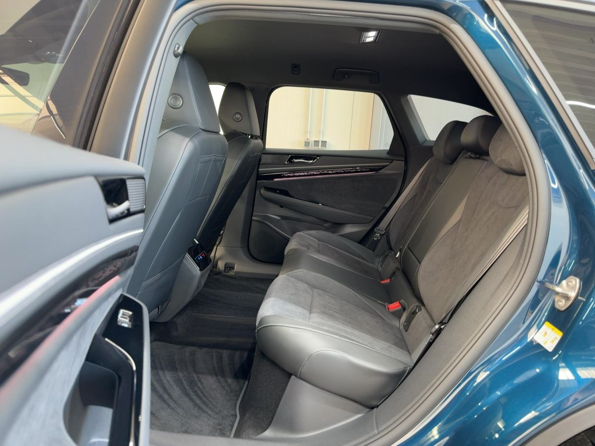 ID.7 Tourer Pro S 210kW ab 1,49% ACC DCC HUD AHK IQ.LIGHT Memory Climatronic Area View