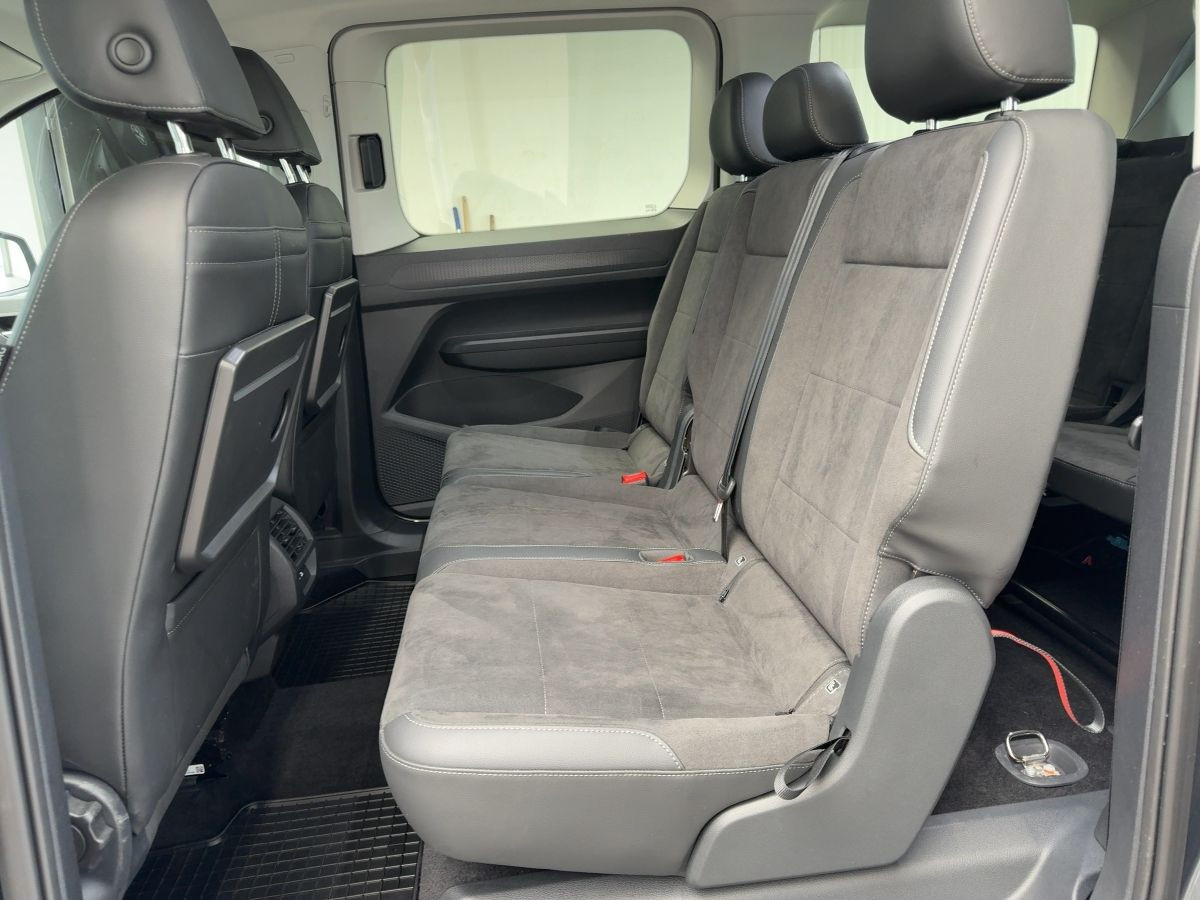 Caddy Maxi Life 2.0 TDI DSG Style 7-Sitze ACC Navi LED Kamera Lane Ass. Climatronic