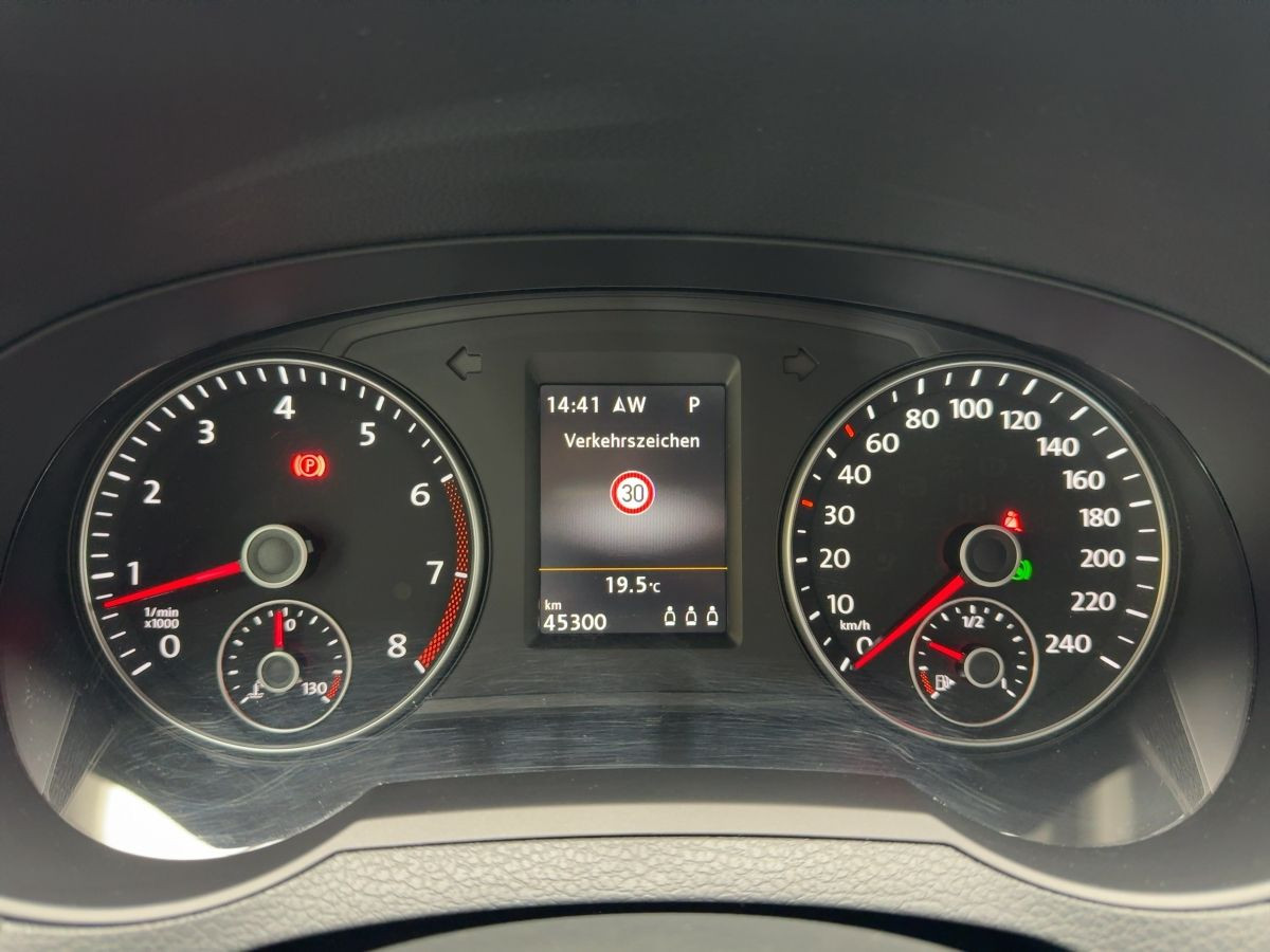 Sharan 1.4 TSI DSG Highline 5-Sitzer ab 3,99% ACC Navi BI-Xenon Leder RFK Keyless