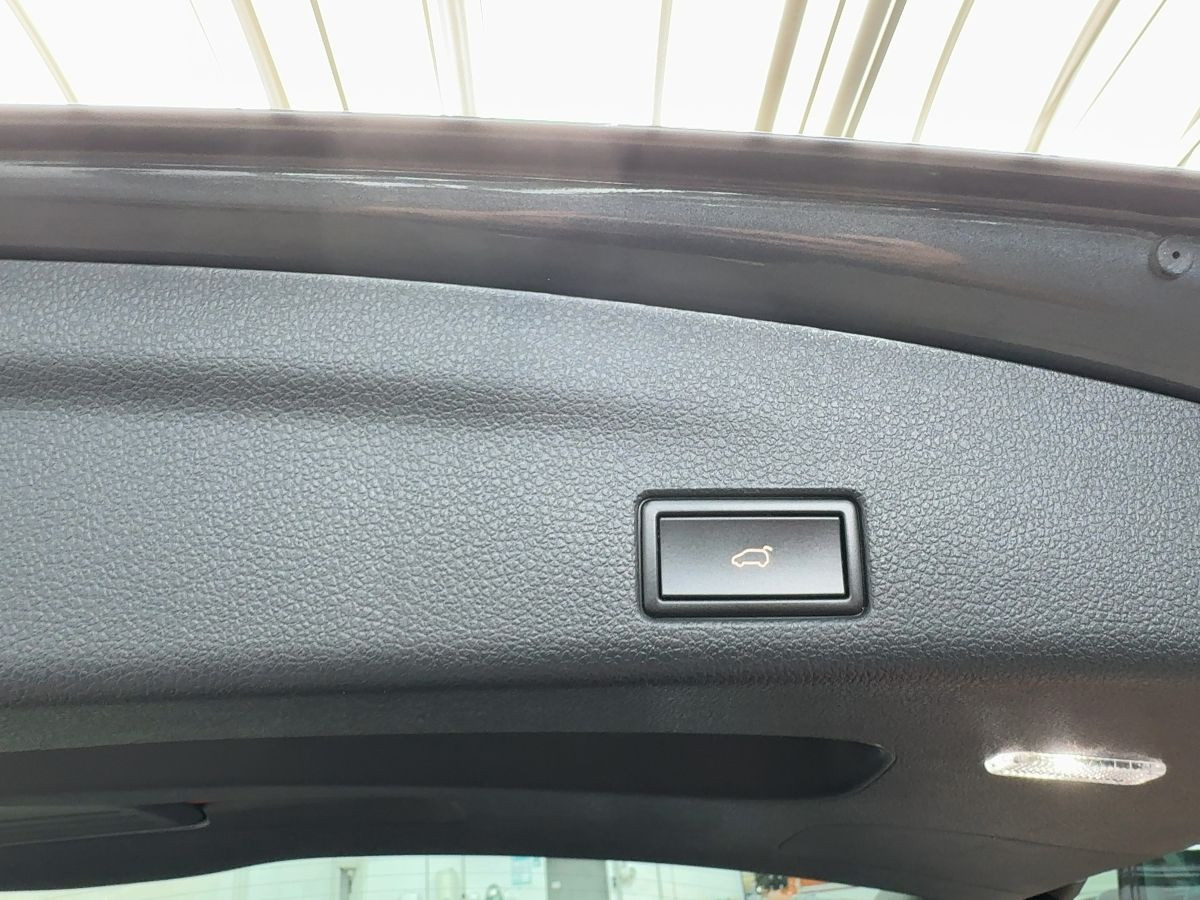 Sharan 1.4 TSI DSG Highline 5-Sitzer ab 3,99% ACC Navi BI-Xenon Leder RFK Keyless