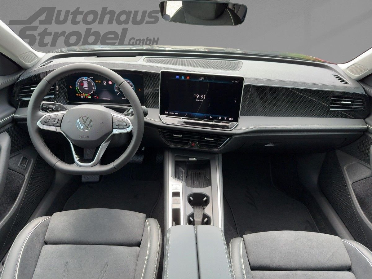 Passat Business 1,5 l eHybrid OPF 130 kW (177 PS) / 85 KW (115 PS) 6-Gang-Doppelkupplungsgetriebe DSG