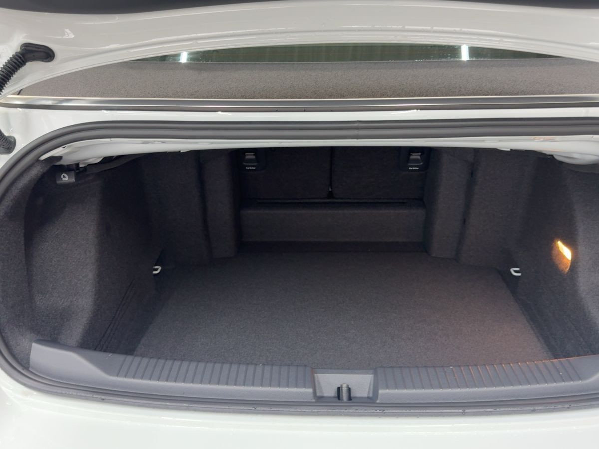 T-Roc Cabriolet ENERGY 1.5 l TSI OPF 110 kW (150 PS) 7-Gang-Doppelkupplungsgetriebe DSG