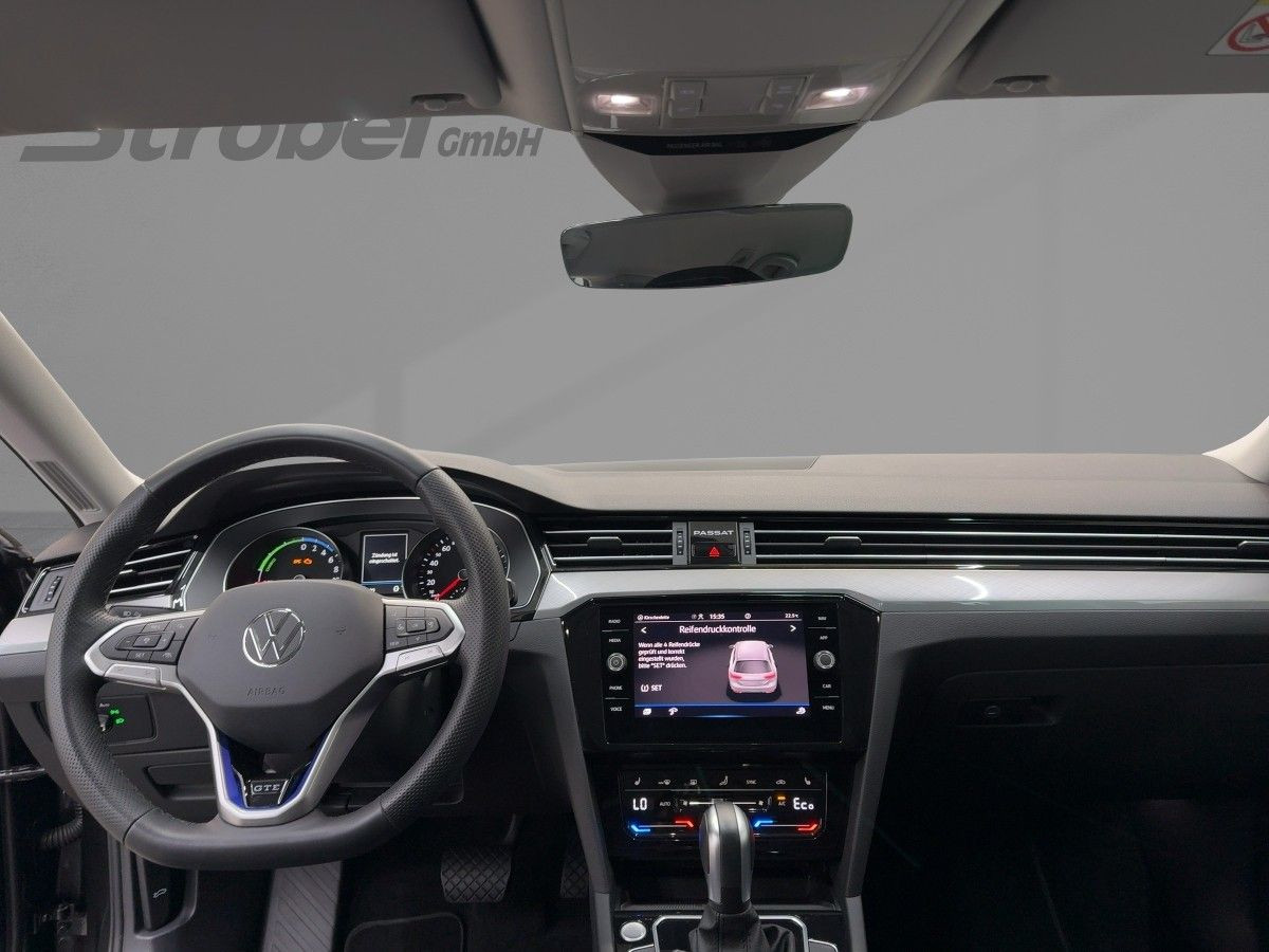 Passat Variant GTE 1.4 TSI DSG ACC LED Navi Kamera Sitzhzg Bluet. Lane-Ass Climatronic