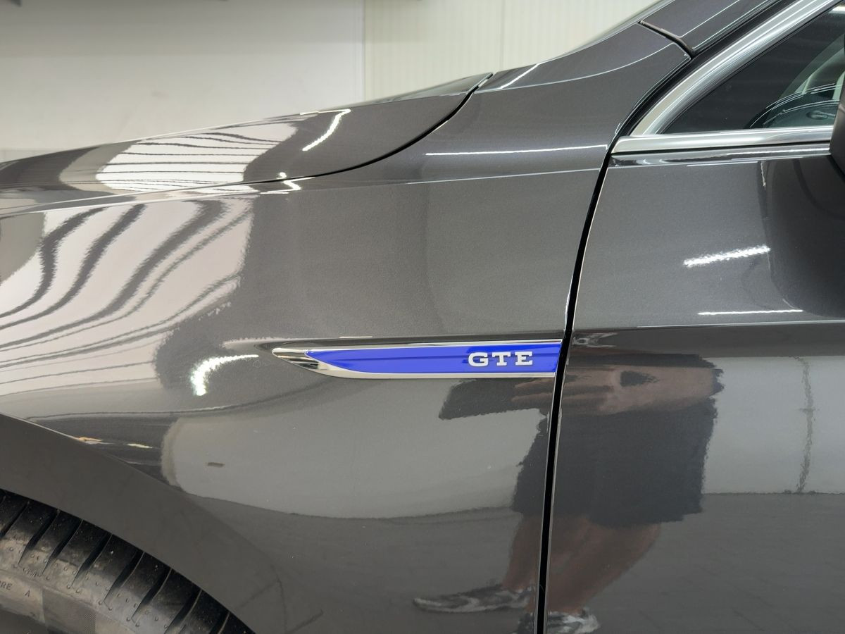 Passat Variant GTE 1.4 TSI DSG ACC LED Navi Kamera Sitzhzg Bluet. Lane-Ass Climatronic