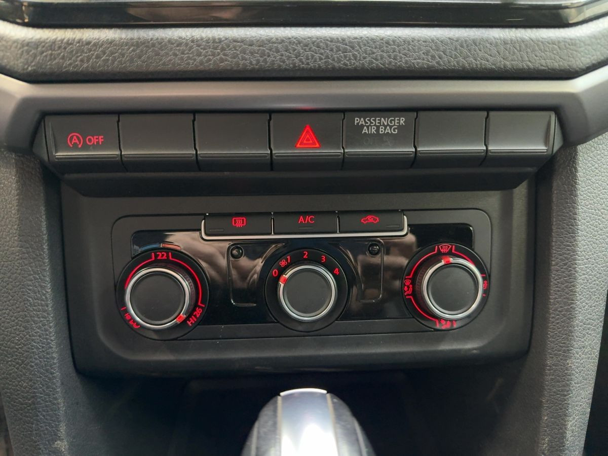 Amarok 3.0 V6 TDI DSG 4M DC AHK Hardtop Klima Kamera Bluet.