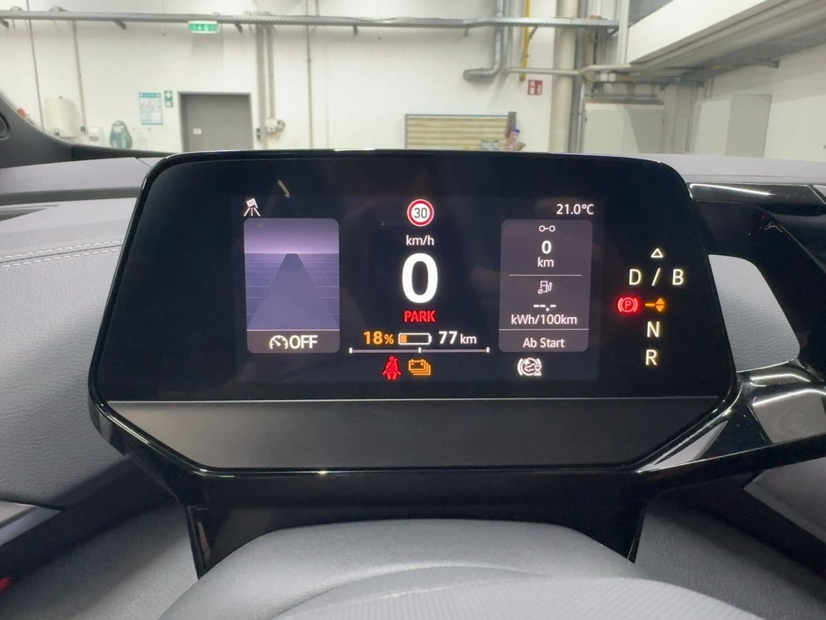 ID.4 Pro Performance 82 kWh Wärmep. ab 1,99% ACC AHK Navi LED-Matrix Kamera