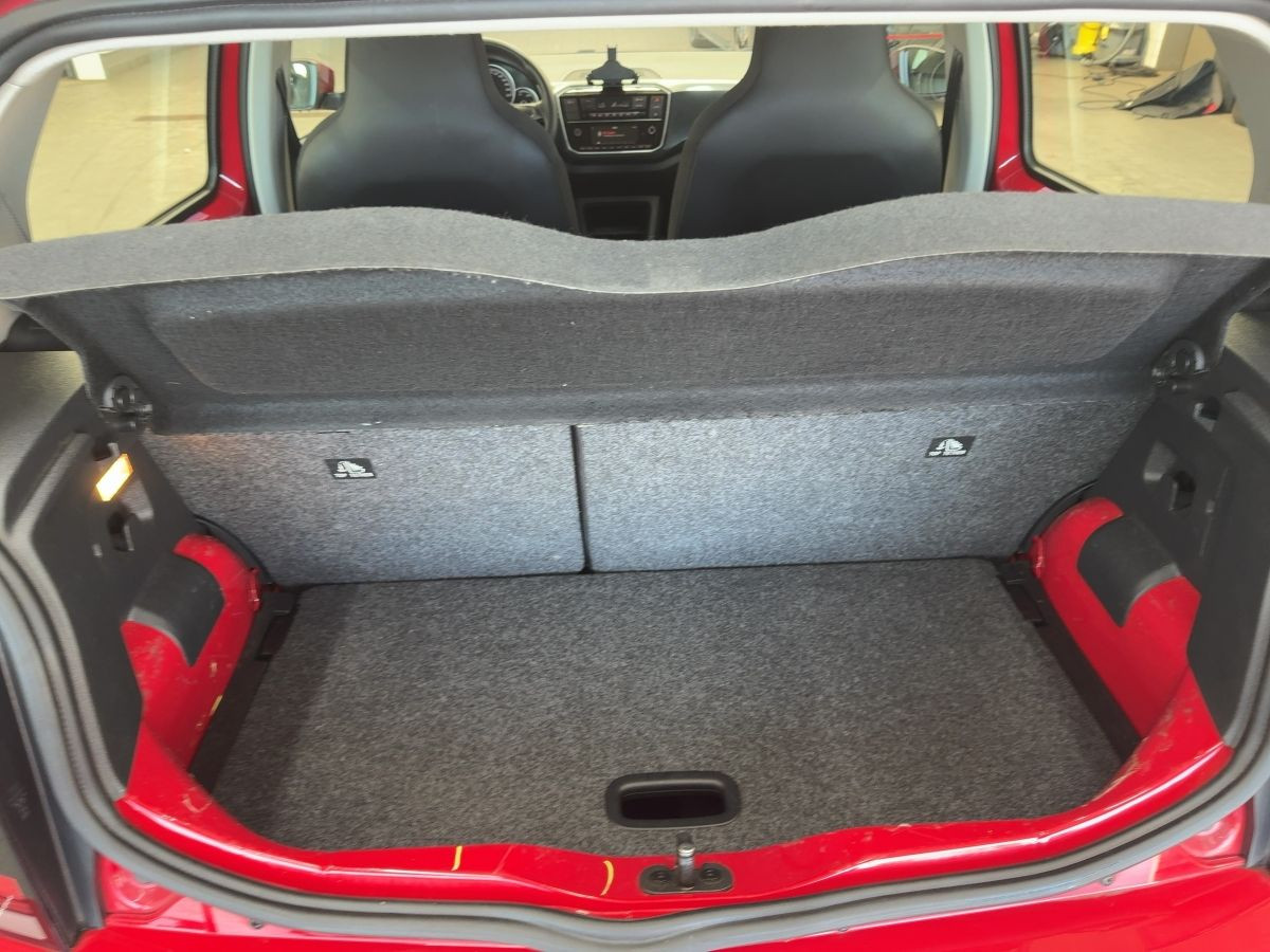 up! 1.0 move up! ab 3,99% Kamera DAB+ Climatronic Tempo Bluet.