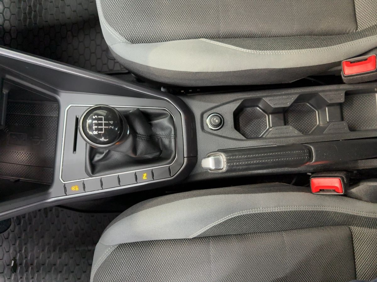 Polo 1.0 TSI Highline ACC Navi Kamera Climatronic Bluet. Sitzh.