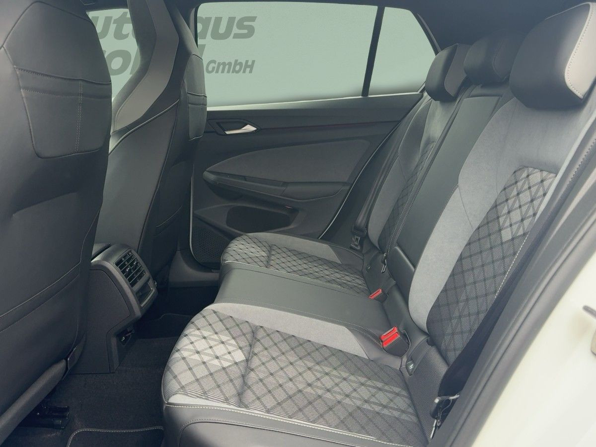 Golf VIII 1.5 TSI R-Line AHK ACC LED Navi Kamera Bluet. Sitzhzg Start/Stopp