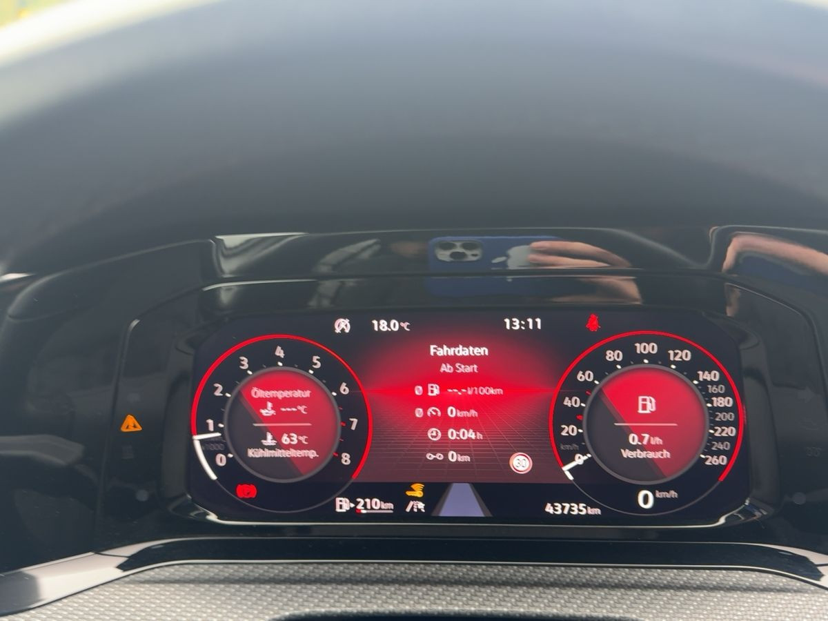 Golf VIII 1.5 TSI R-Line AHK ACC LED Navi Kamera Bluet. Sitzhzg Start/Stopp