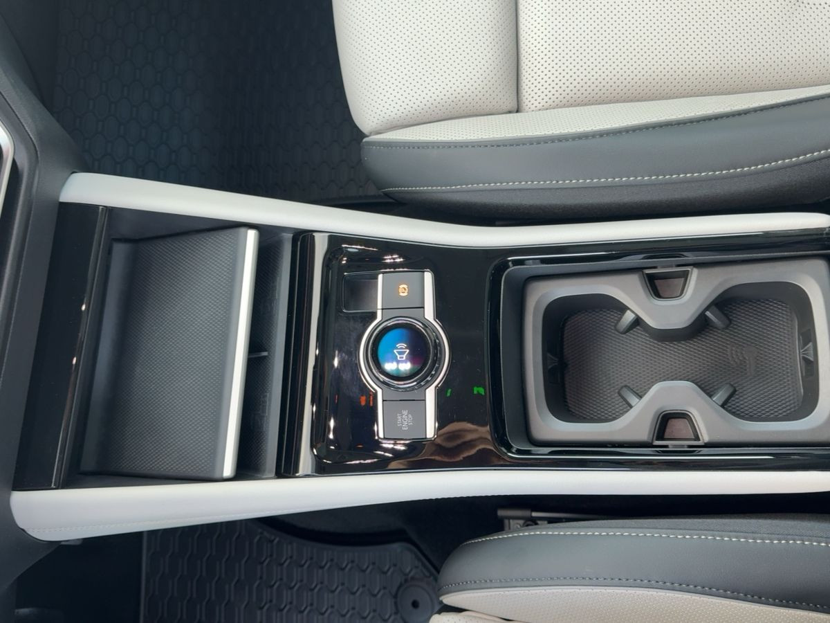 Tiguan 2.0 TDI DSG Elegance AHK Navi HD-Matrix Standh. Pano Leder Area View