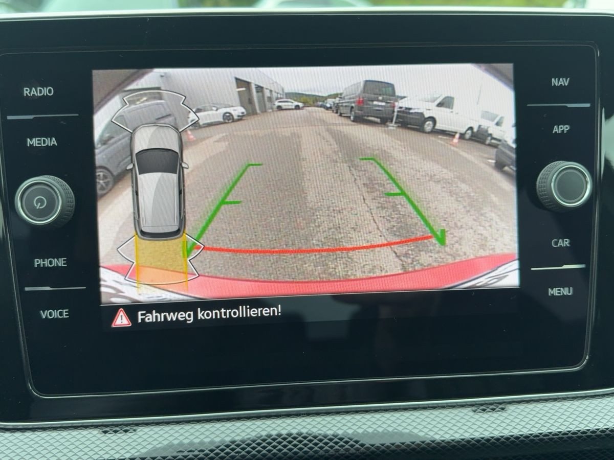 T-Cross 1.0 TSI DSG R-Line ab 3,99% ACC Navi LED-Matrix Kamera Beatsaudio