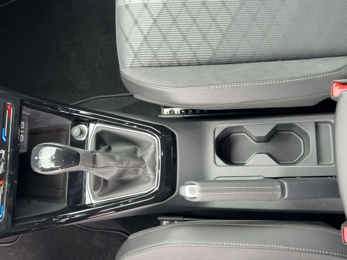 T-Cross 1.0 TSI DSG R-Line ab 3,99% ACC Navi LED-Matrix Kamera Beatsaudio